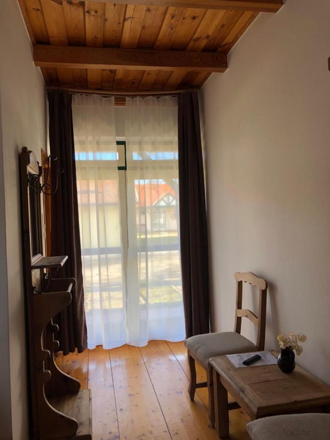 Herberg Ginti Panzio, Orseg Magyarszombatfa